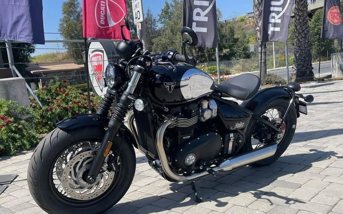 2023 Triumph Bonneville Bobber Chrome Edition Chrome / Jet Black