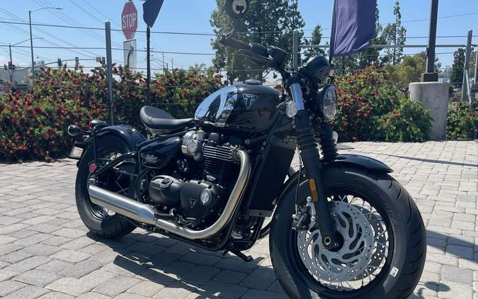 2023 Triumph Bonneville Bobber Chrome Edition Chrome / Jet Black