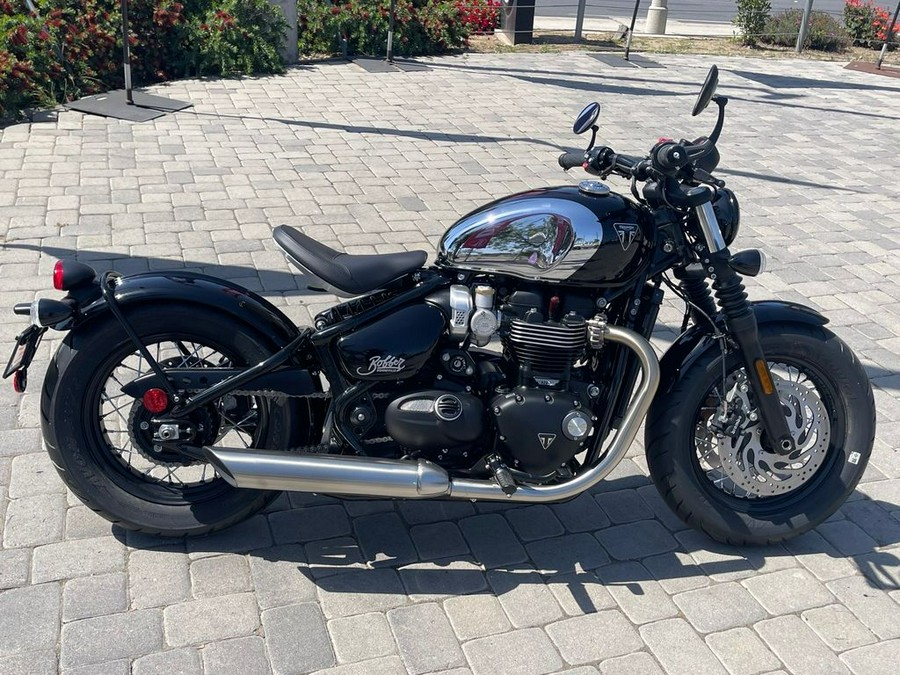 2023 Triumph Bonneville Bobber Chrome Edition Chrome / Jet Black