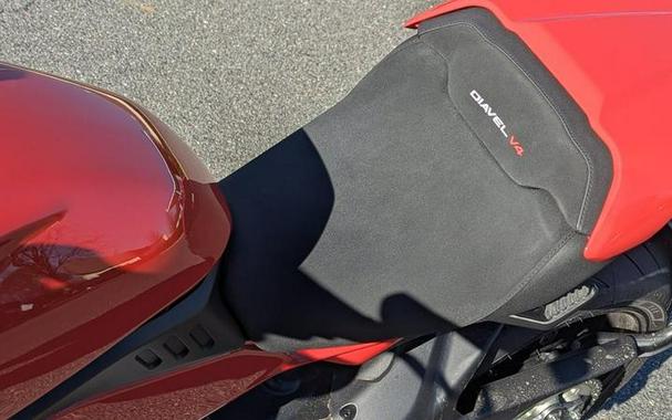 2025 Ducati Diavel V4 Ducati Red