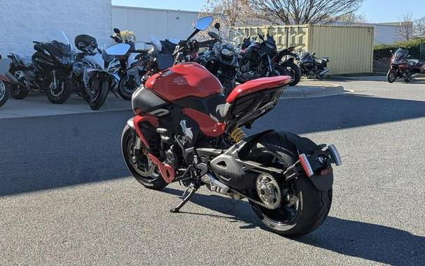 2025 Ducati Diavel V4 Ducati Red