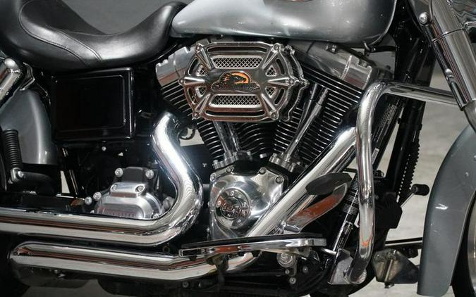 2012 Harley-Davidson® FLD - Dyna® Switchback™
