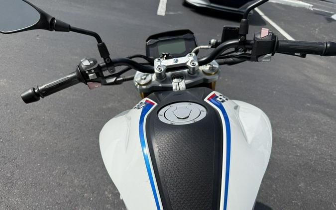 2018 BMW G 310 R Pearl White Metallic
