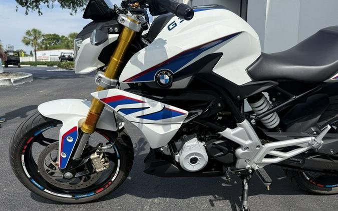 2018 BMW G 310 R Pearl White Metallic
