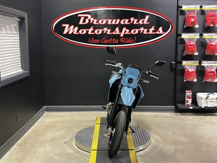 2025 Suzuki DR-Z4SM