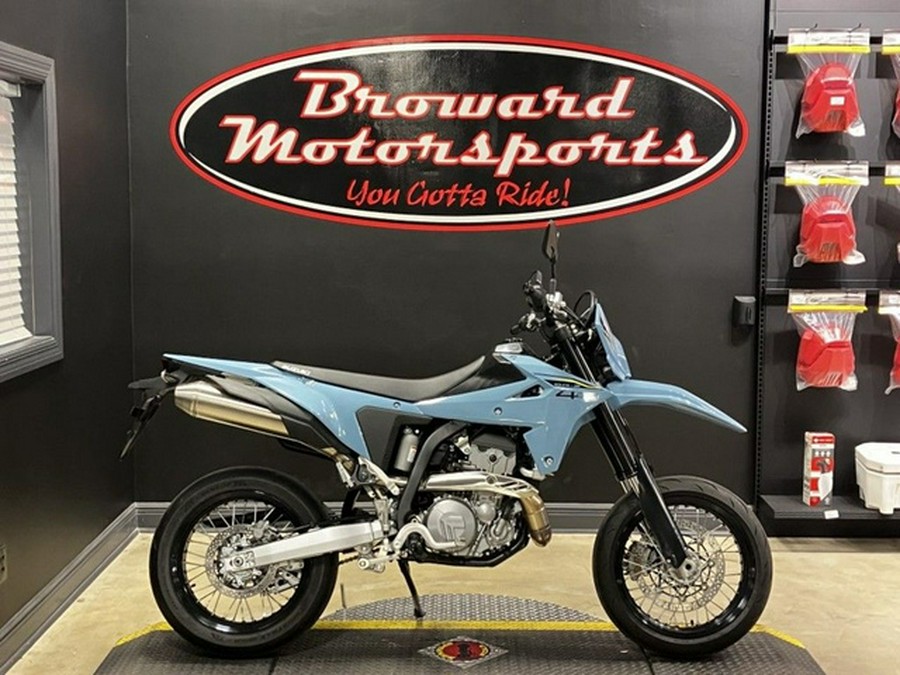 2025 Suzuki DR-Z4SM