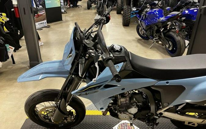 2025 Suzuki DR-Z4SM