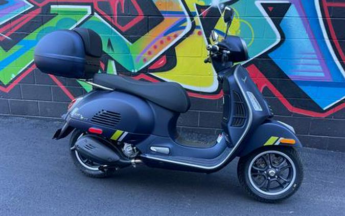 2024 Vespa GTS Super 300 Tech