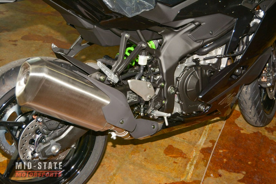 2024 Kawasaki Ninja® ZX™-4RR ABS