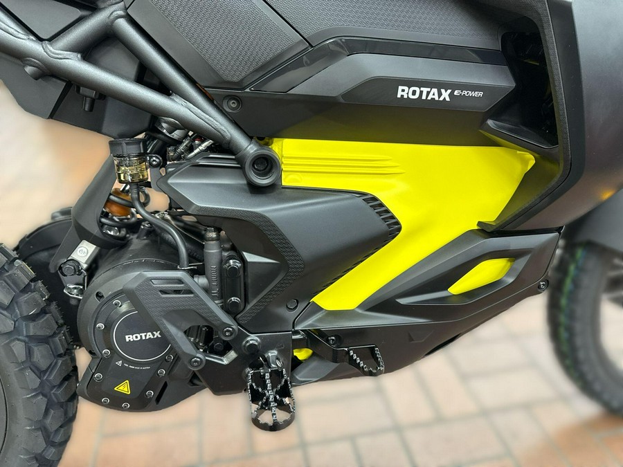 2025 Can-Am ORIGIN EV46-27