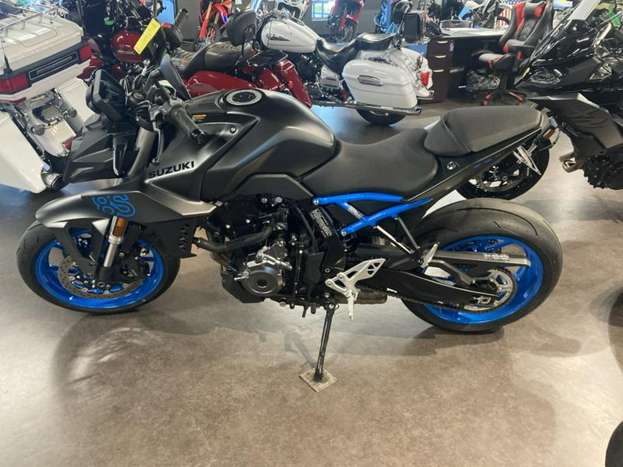 2024 Suzuki GSX-8S