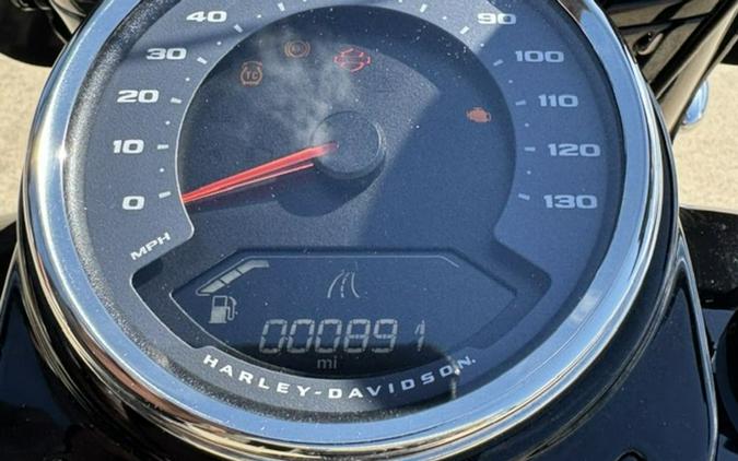 2025 Harley-Davidson® FLHC - Heritage Classic