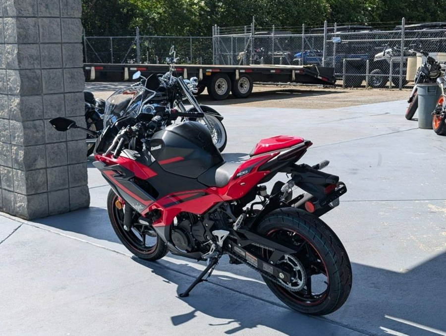 2024 Kawasaki Ninja® 500 SE ABS