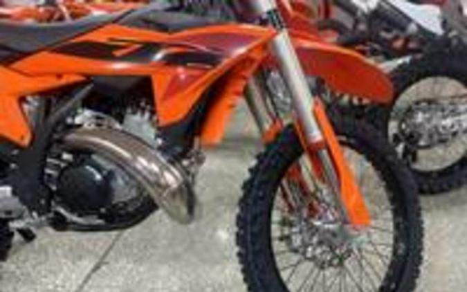 2025 KTM SX 300