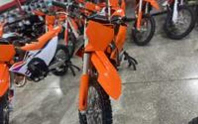 2025 KTM SX 300