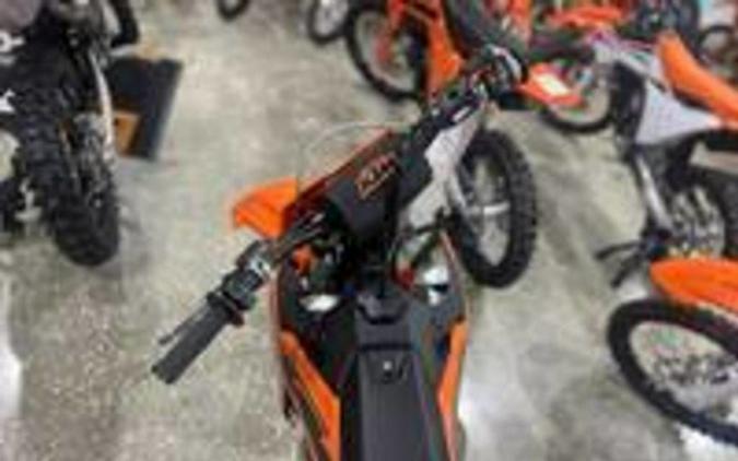 2025 KTM SX 300