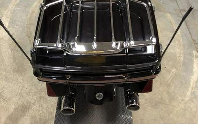 2011 Harley-Davidson® CVO Electra Glide Ultra Classic - FP8020
