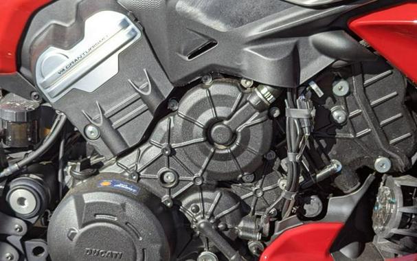 2025 Ducati Diavel V4 Ducati Red