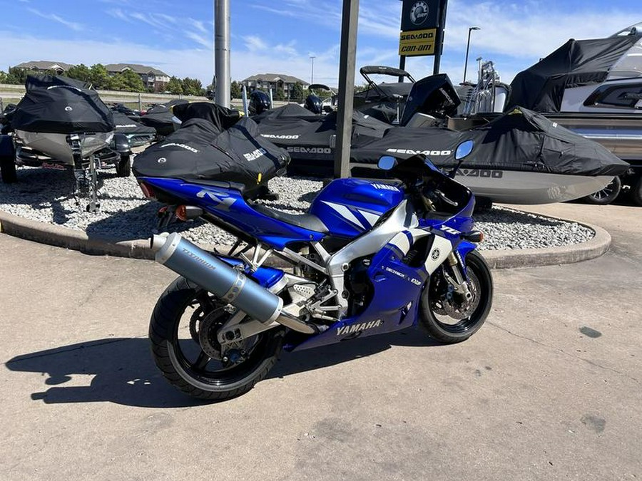 2001 Yamaha YZF R-1