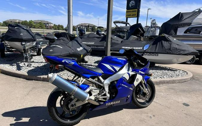 2001 Yamaha YZF R-1