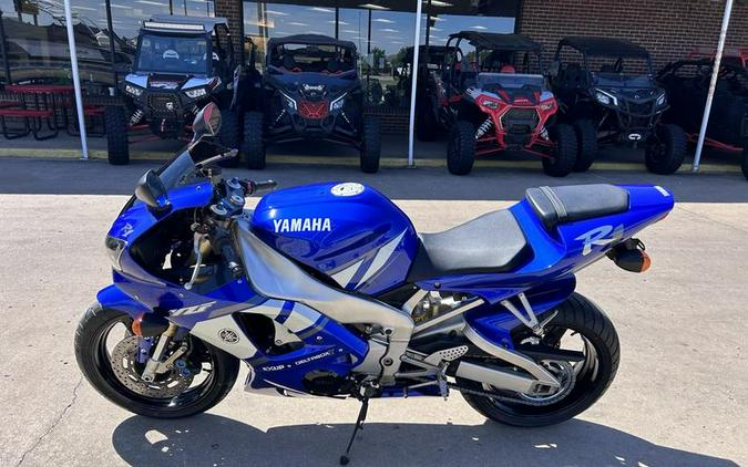 2001 Yamaha YZF R-1