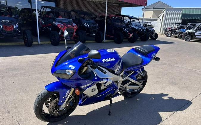 2001 Yamaha YZF R-1