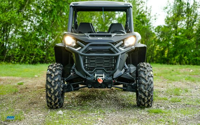 2024 Can-Am® Commander MAX XT 700