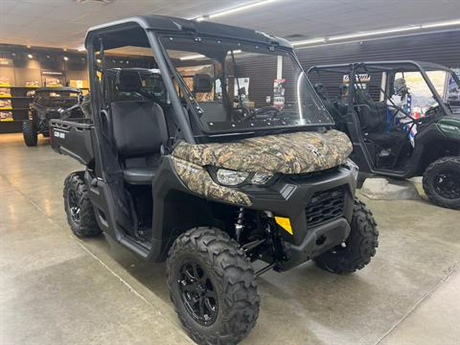 2023 Can-Am Defender DPS HD7