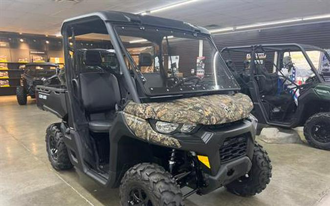 2023 Can-Am Defender DPS HD7