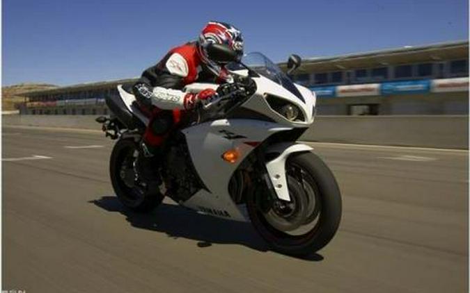 2010 Yamaha YZF-R1