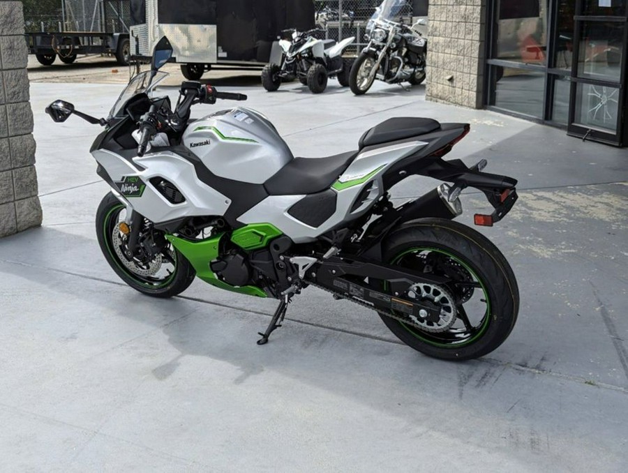 2024 Kawasaki Ninja® 7 Hybrid ABS