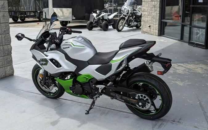 2024 Kawasaki Ninja® 7 Hybrid ABS