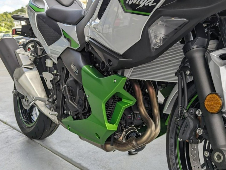 2024 Kawasaki Ninja® 7 Hybrid ABS