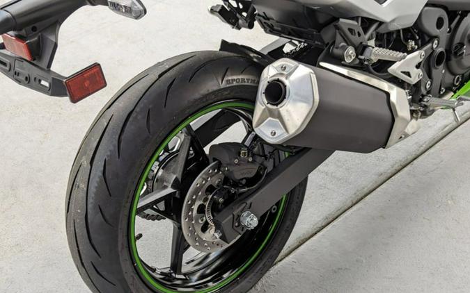 2024 Kawasaki Ninja® 7 Hybrid ABS