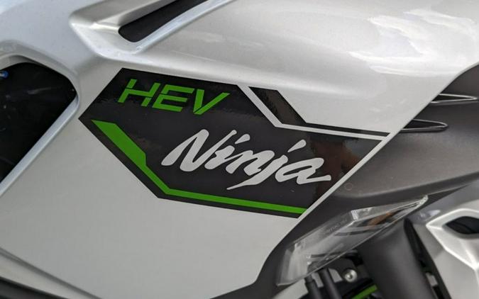 2024 Kawasaki Ninja® 7 Hybrid ABS