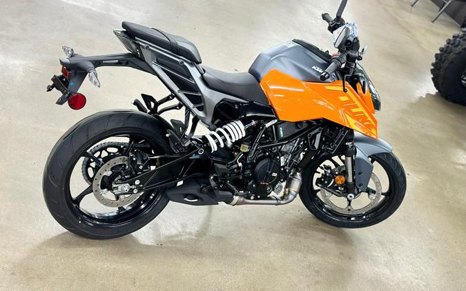 2024 KTM Duke 250