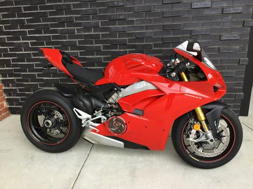 2018 Ducati Panigale V4 S – First Ride