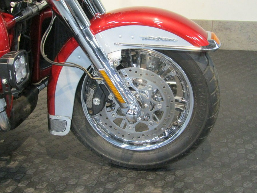 2019 Harley-Davidson® FLHTCUTG - Tri Glide® Ultra