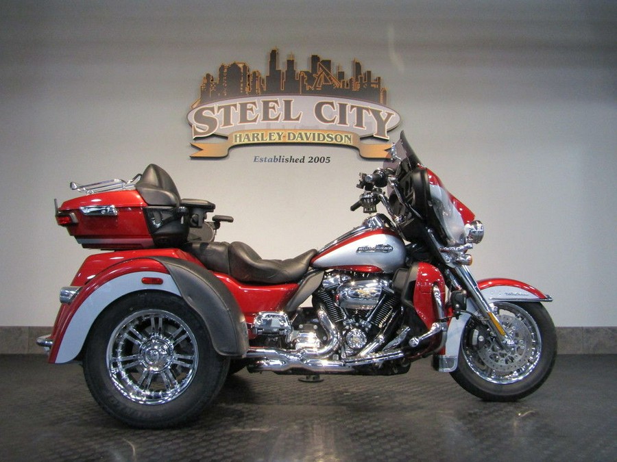 2019 Harley-Davidson® FLHTCUTG - Tri Glide® Ultra