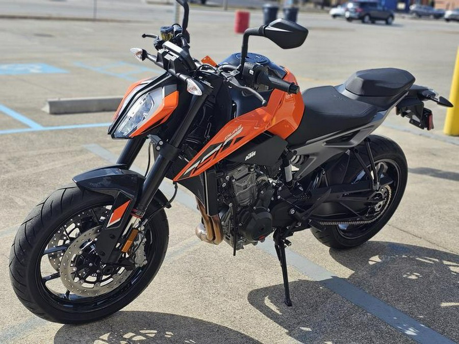 2024 KTM 790 Duke