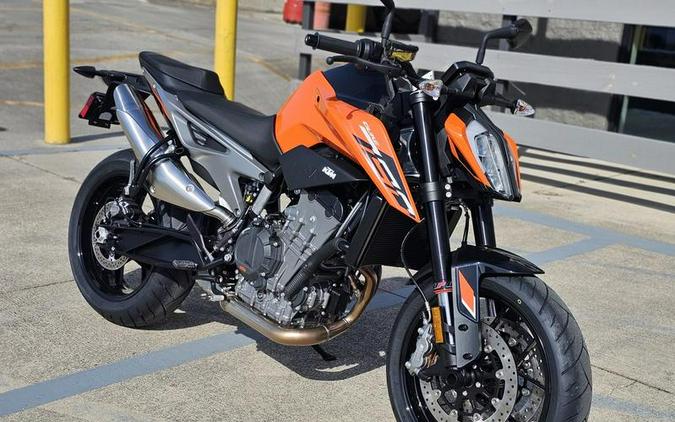 2024 KTM 790 Duke