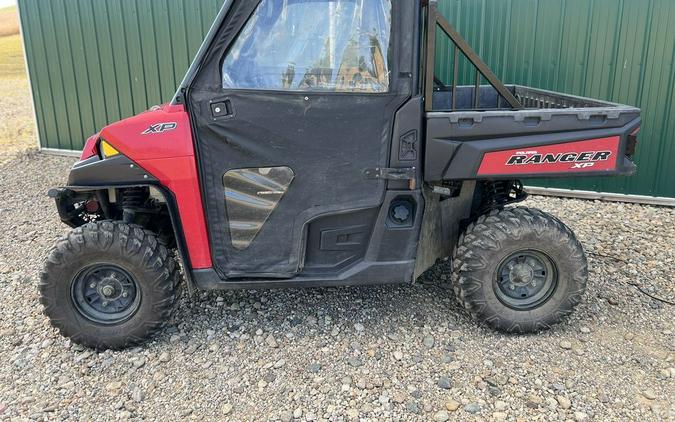 2014 Polaris® Ranger® XP 900 EPS Solar Red