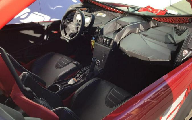 2024 Can-Am® Maverick X3 X ds Turbo RR Fiery Red & Hyper Silver