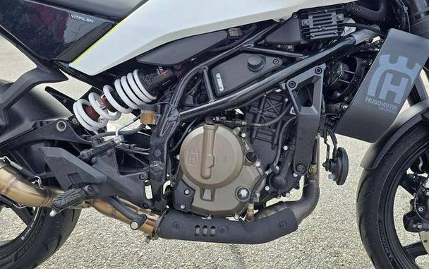 2024 Husqvarna® Svartpilen 401