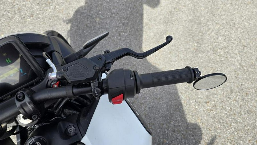 2024 Husqvarna® Svartpilen 401