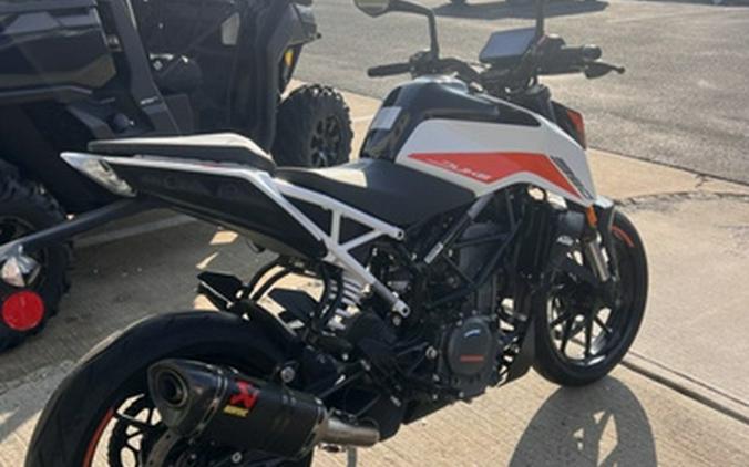 2022 KTM 390 Duke 390