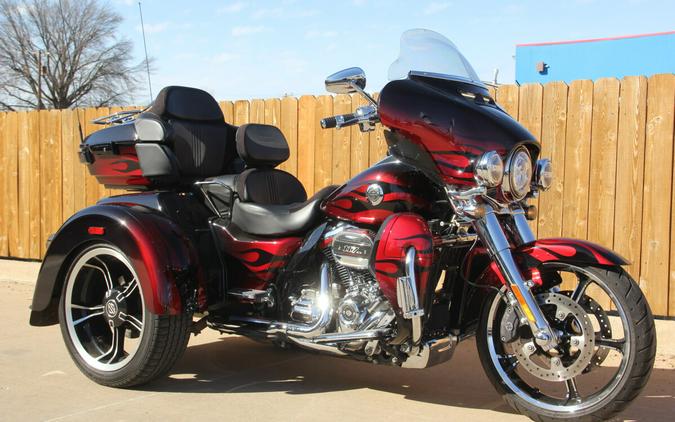 2022 Harley-Davidson CVO Tri Glide