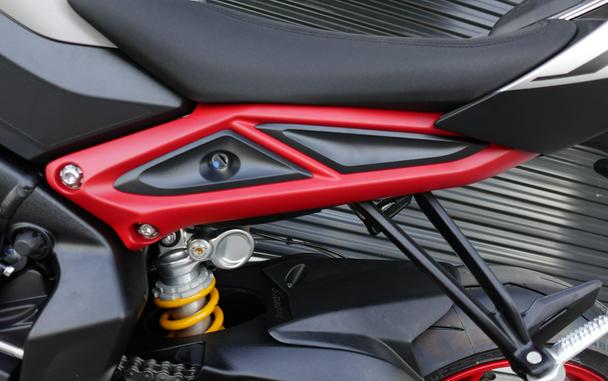 2026 Triumph Street Triple 765 RX