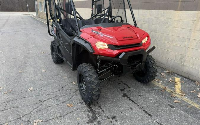 2025 Honda® Pioneer 1000
