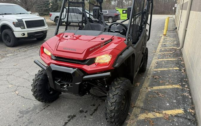 2025 Honda® Pioneer 1000